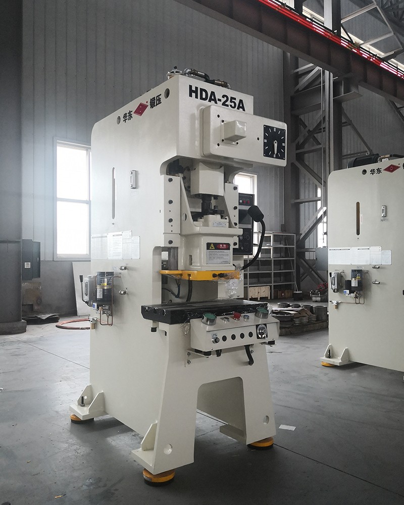 HDA係（xì）列開式單曲軸精密衝（chōng）床（25T-60T）調速